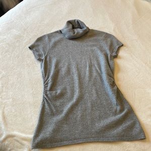 Cashmere short sleeved turtleneck